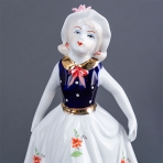 YW-33353 (60) Фарфоровая статуэтка 