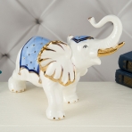 YW-00908 (36) Фарфоровая статуэтка 