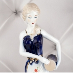 YW-00950/2 (24) Фарфоровая статуэтка 