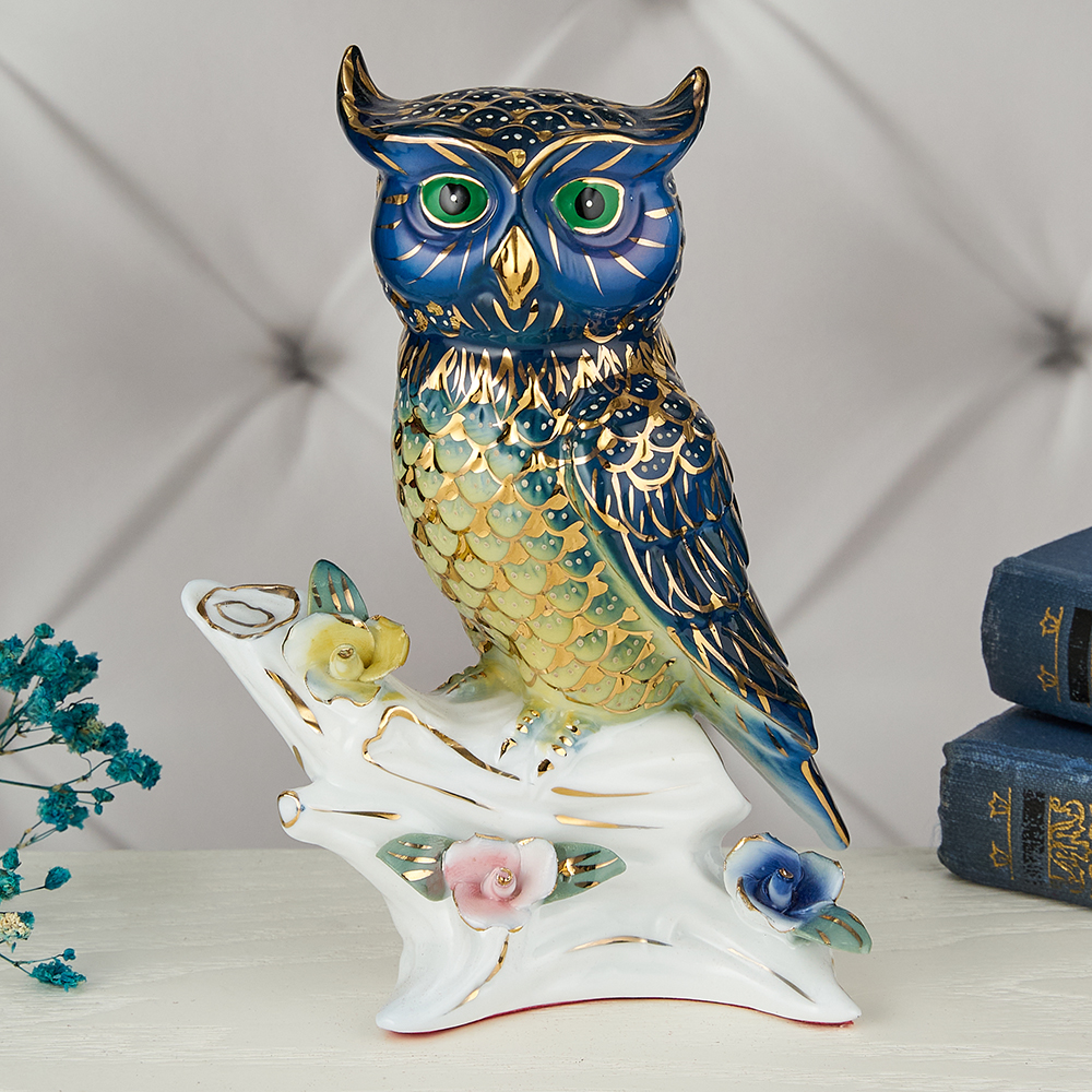 YW-00903/5 (34) Фарфоровая статуэтка 