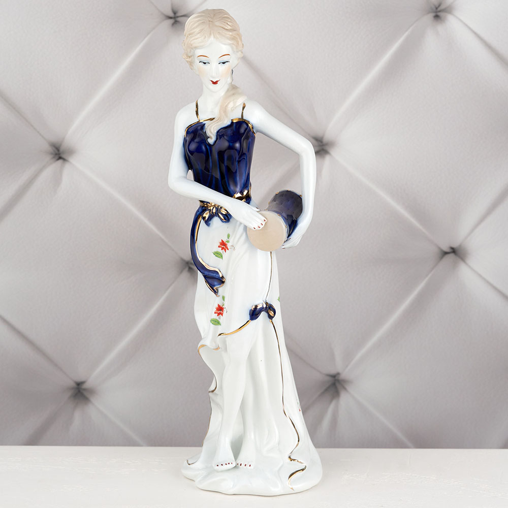 YW-00950/2 (24) Фарфоровая статуэтка 