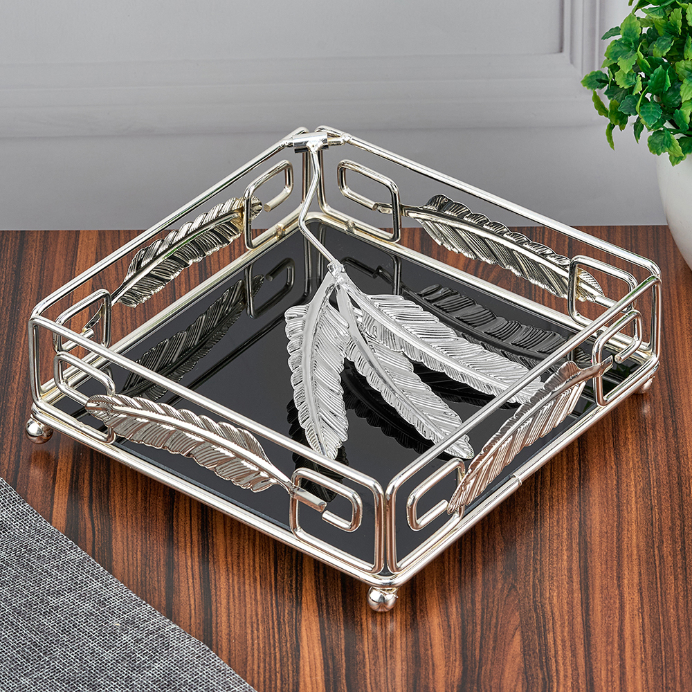 M-YW-5337 (24) Салфетница металлическая, 16,5х16,5х7,5 см.