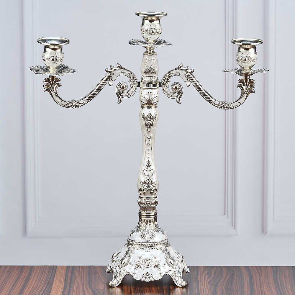 M-YW-041723 (24) Канделябр трехрожковый, металлический, 30,5х14,5х28,5 см.