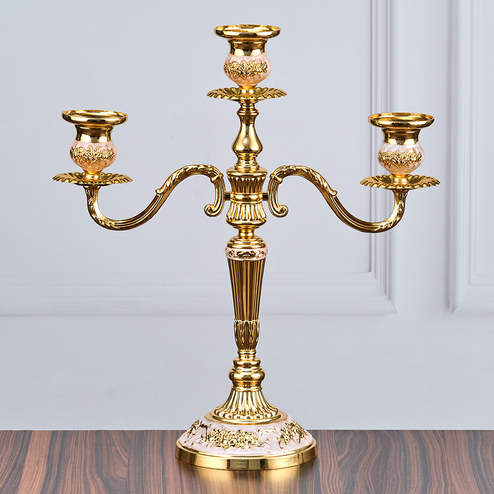 M-YW-041728 (24) Канделябр трехрожковый, металлический, 29х12х35,5 см.