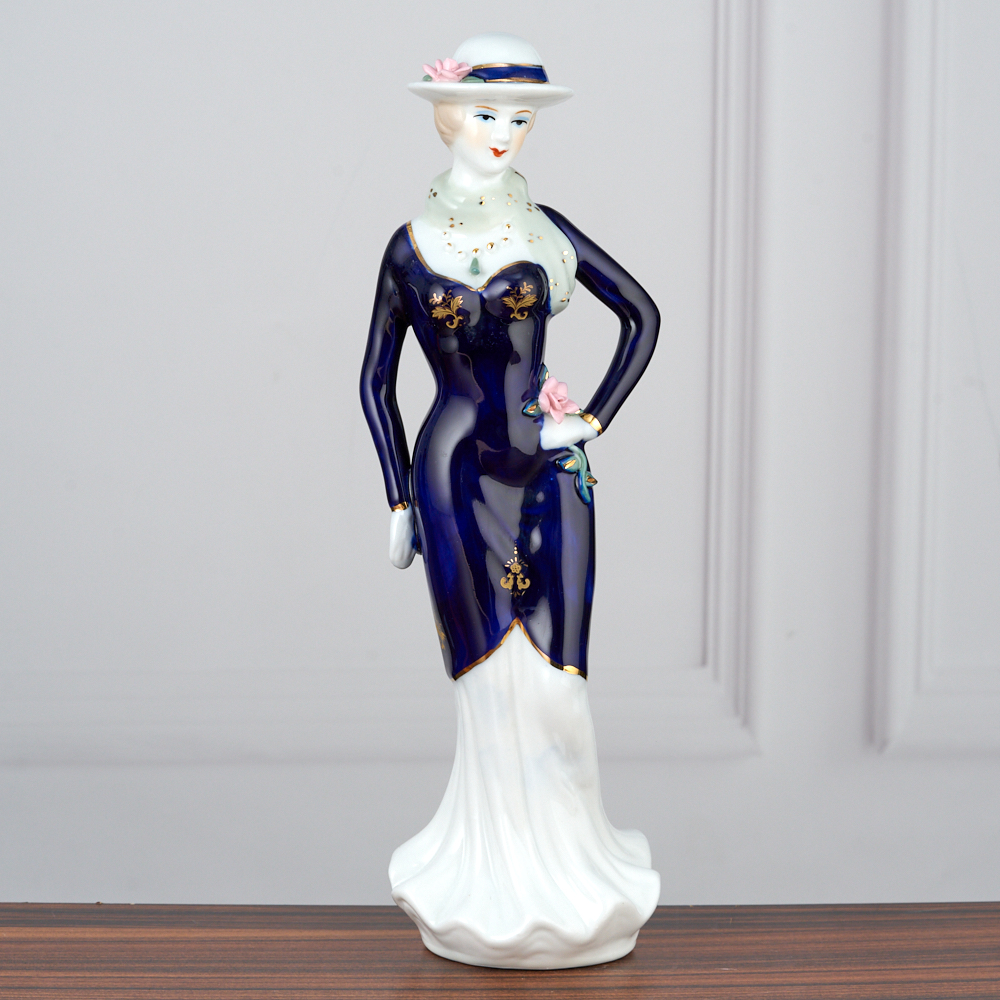 YW-00945/6 (24) Фарфоровая статуэтка "Девушка", 8,5*8,5*29см.
